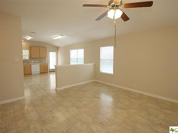 5th image of 2245 Bentwood Dr