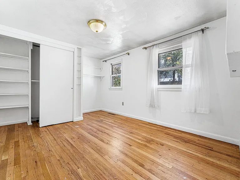 504 E Baseline Rd — Photo 19