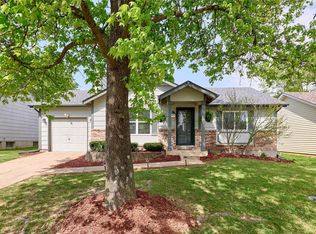 2122 Hungerford Dr, Florissant, MO