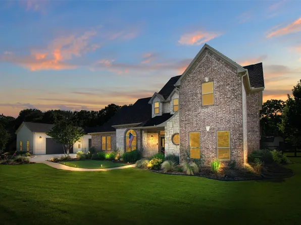 8000 Steeplechase Cir, Argyle, TX 76226