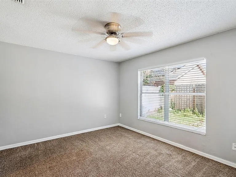 5235 Florida Holly Dr — Photo 13