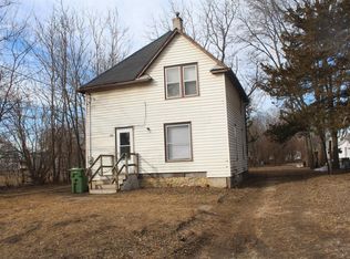 551 Indiana St, Waterloo, IA 50703