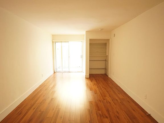 3rd image of 3344 Keystone Ave #6