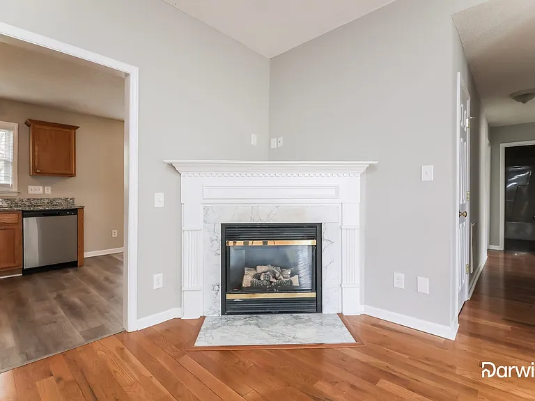 111 Zircon Ln — Photo 5
