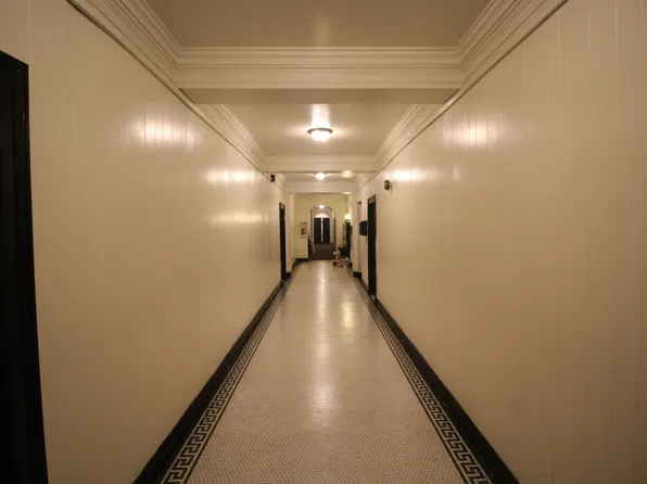 Avon Apartments