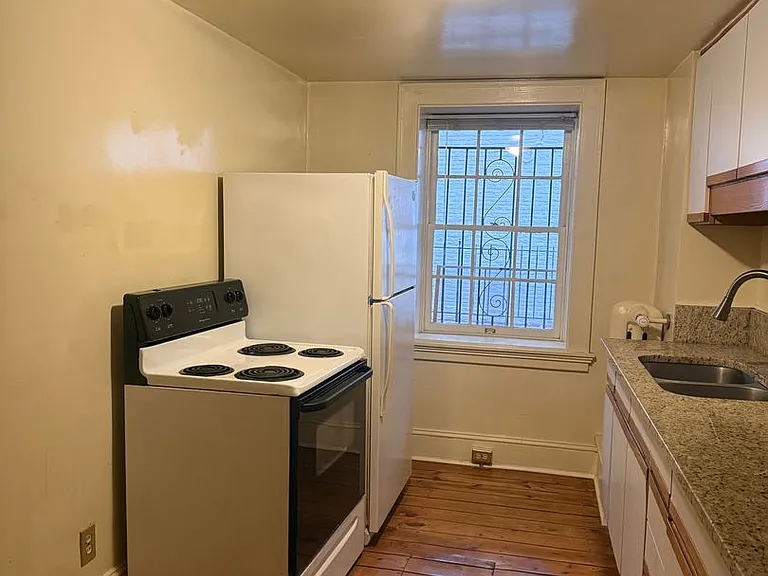 100 E Church St #7 — Photo 5