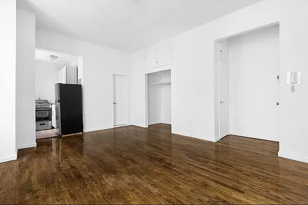 Rented by Compass | media 6