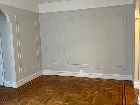 4th image of 2184 Barnes Ave #56