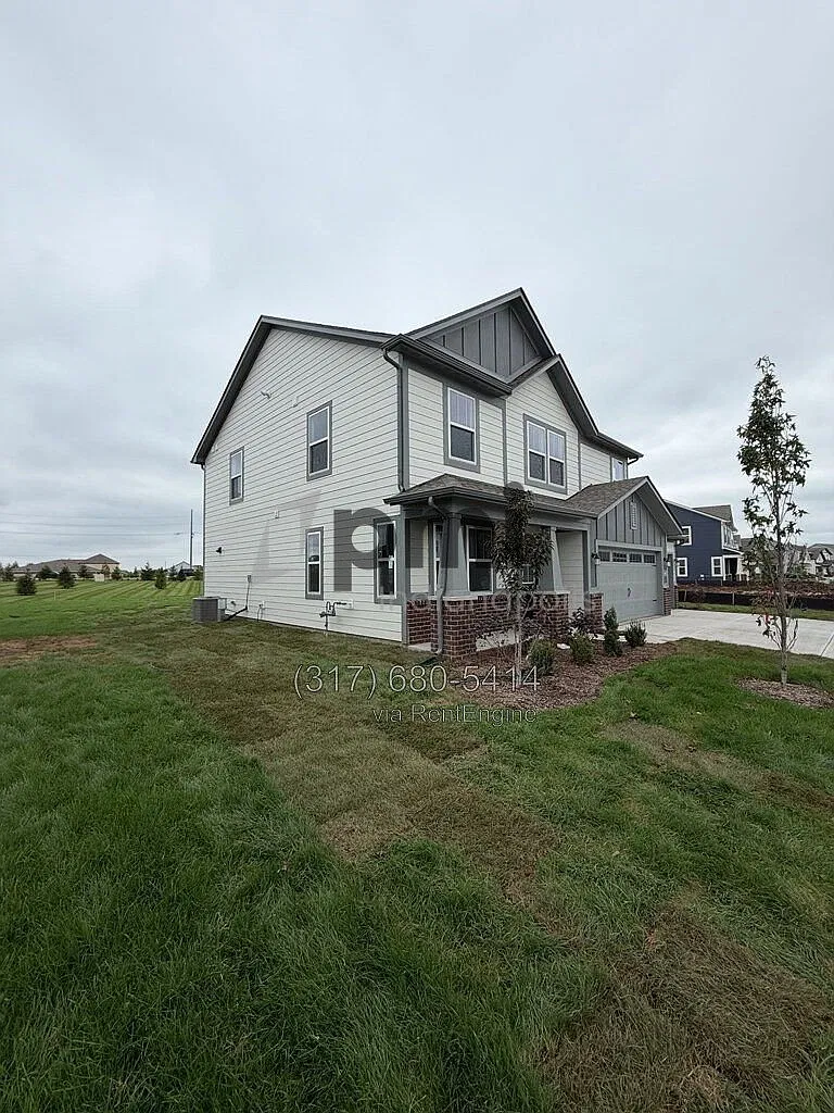 5 bed, 3.0 bath, 2367 sqft, $2,800 — Photo 2