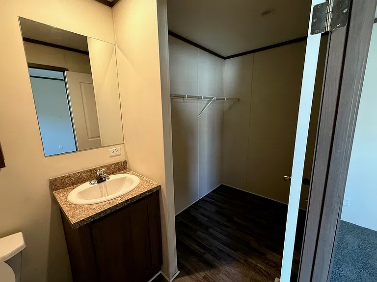 305 Sheryl A Ln — Photo 6