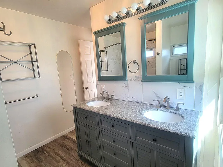 12264 Roosevelt Blvd — Photo 14