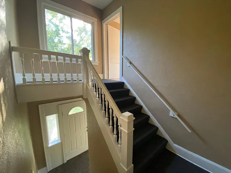 1703 Morgan Ave N — Photo 23