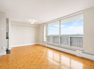 666 Spadina Ave #615, Toronto, ON M5S 2H8