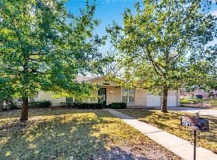 901 Hollybluff St, Austin, TX 78753