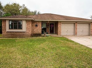 5310 Bramble Ln, Dickinson, TX 77539