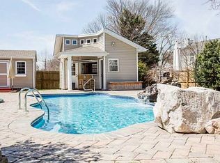 932 Gideon Rd, Virginia Beach, VA 23454