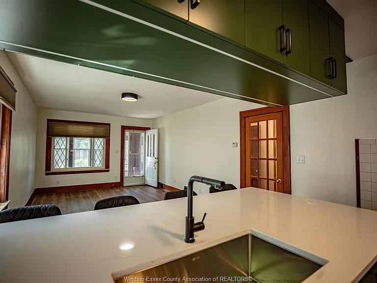 3615 Bloomfield Rd — Photo 3