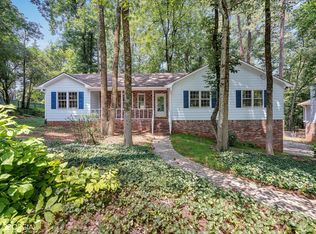 225 Hauteur Pl, Lilburn, GA 30047