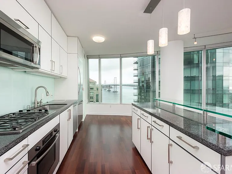 301 Main St #22D — Photo 7