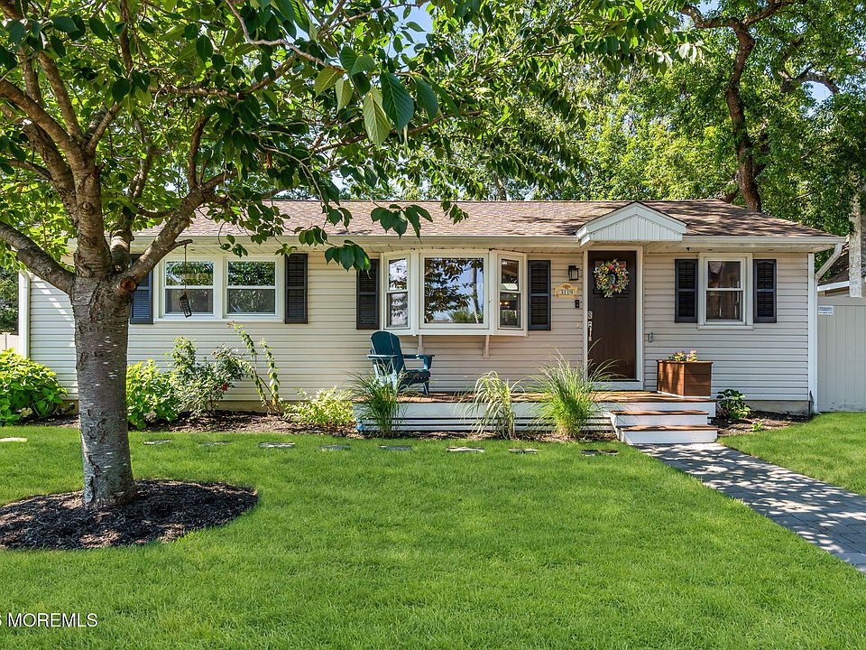 1st image of 3119 Hiawatha Avenue