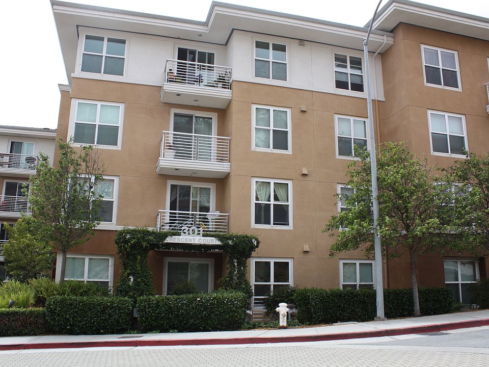 1st image of 301 Crescent Ct APT 3116