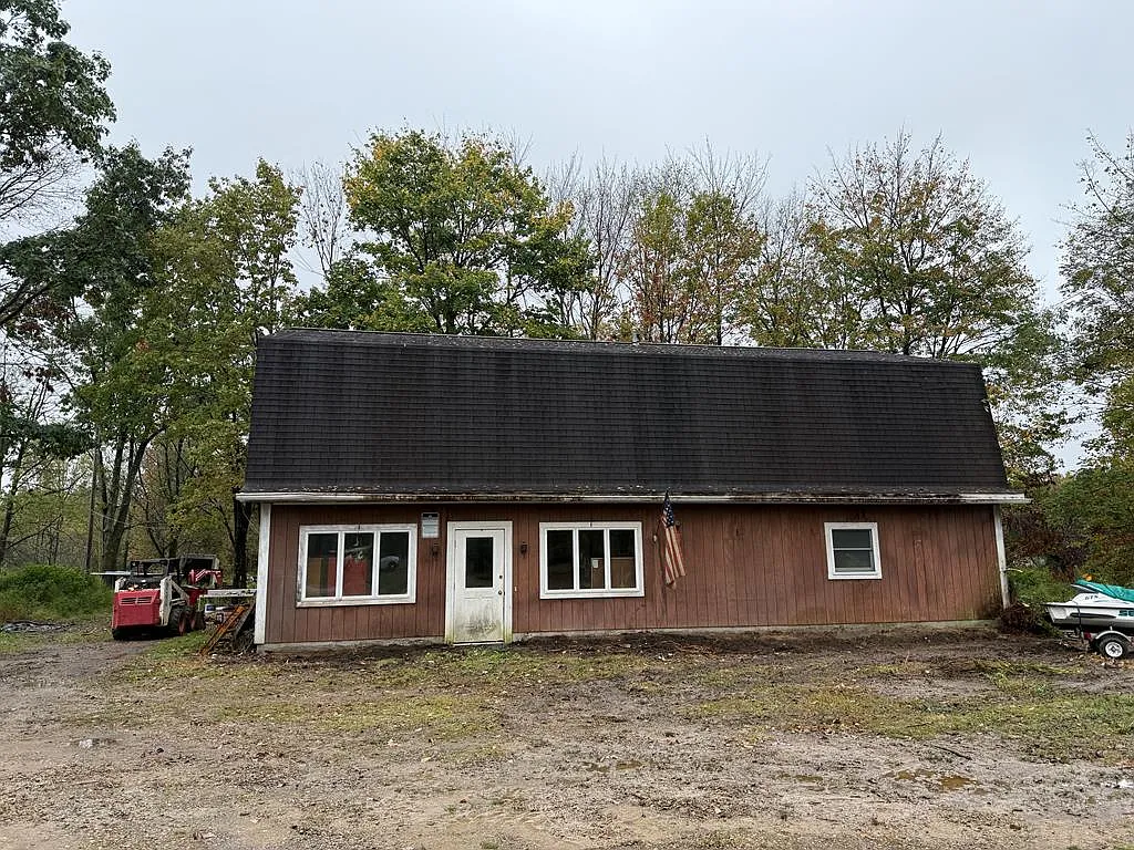 6608 Us Highway 322 photo 1