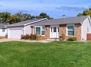 1410 N Scully Dr, McHenry, IL 60050