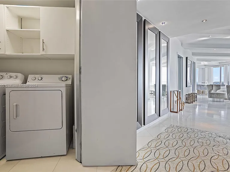 6365 Collins Ave #3803 — Photo 31