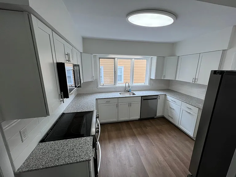 117 Gorland Ave #1 — Photo 4
