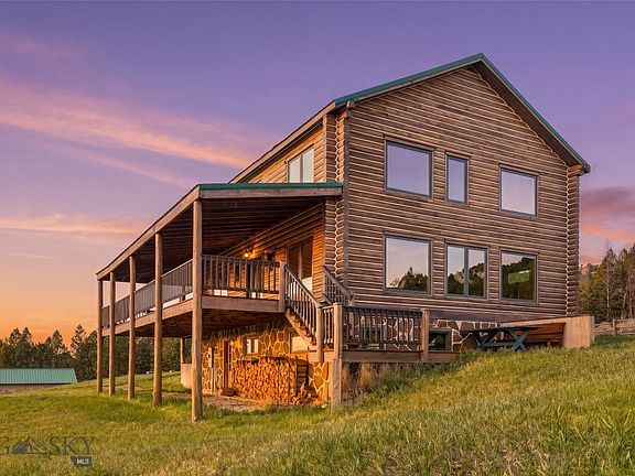 4th image of 755 Coffee Creek Rd