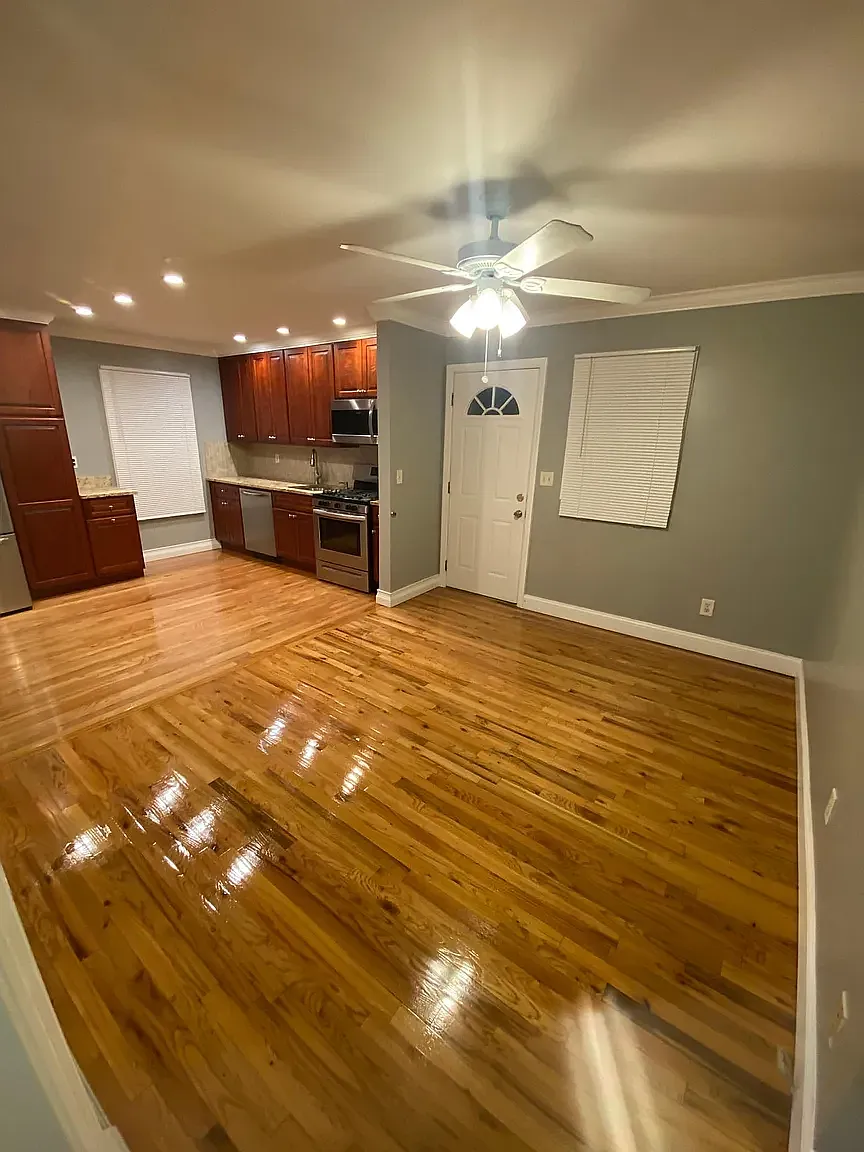 2 bed, 1200 sqft, $3,000 — Photo 1