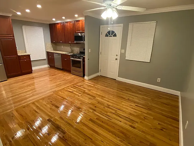 82 Evans Ave — Photo 1