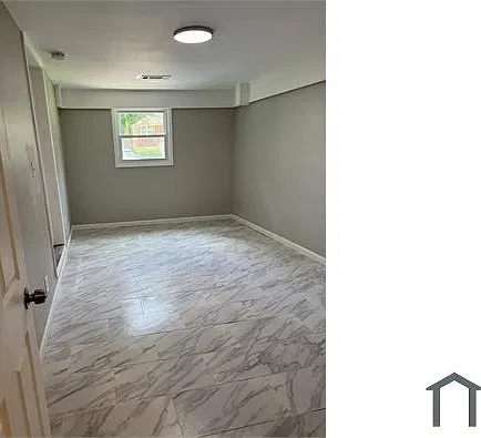 2 bed, 3040 sqft, $900 — Photo 3