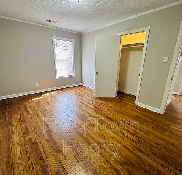 2176 Vollintine Ave — Photo 11