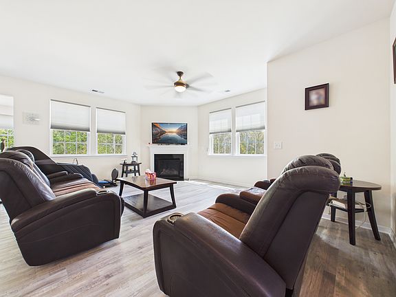 5th image of 1379 Corey Cabin Ct