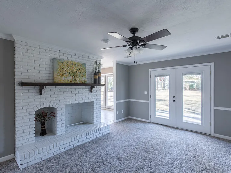 4328 Castlewood Ct — Photo 10