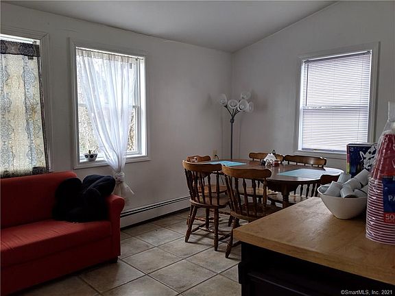 2nd image of 316 Northfield Dr
