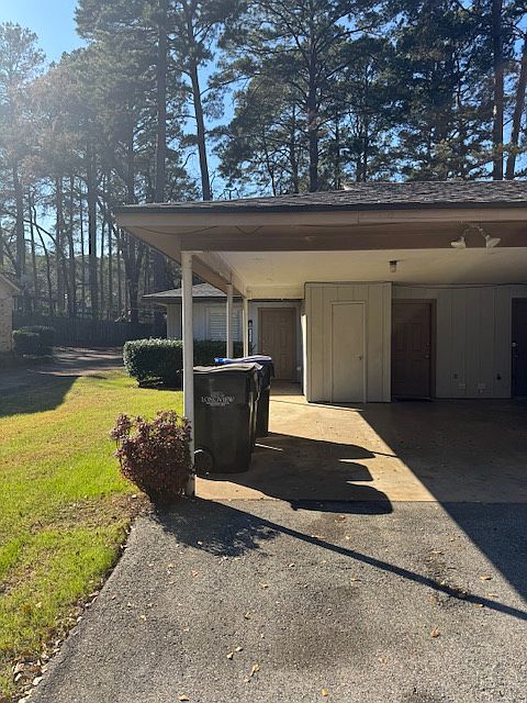 1st image of 1611 Hughey Dr