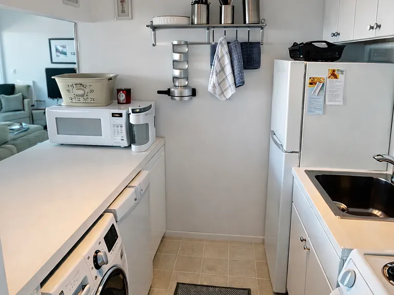 274 Dune Rd #26 — Photo 8
