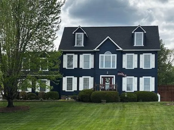 5323 Crossbow Dr, Pulaski, VA 24301