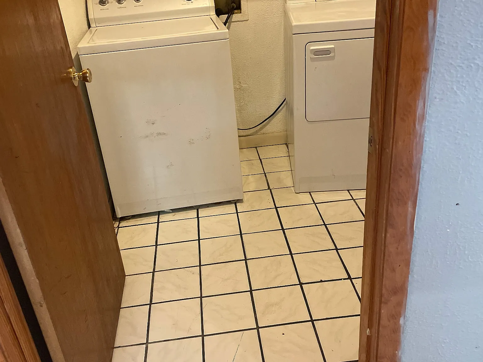 3 bed, 1200 sqft, $900 — Photo 4