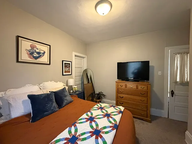 2755 N Downer Ave — Photo 14