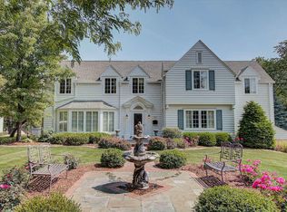 335 Main St, Pewaukee, WI 53072