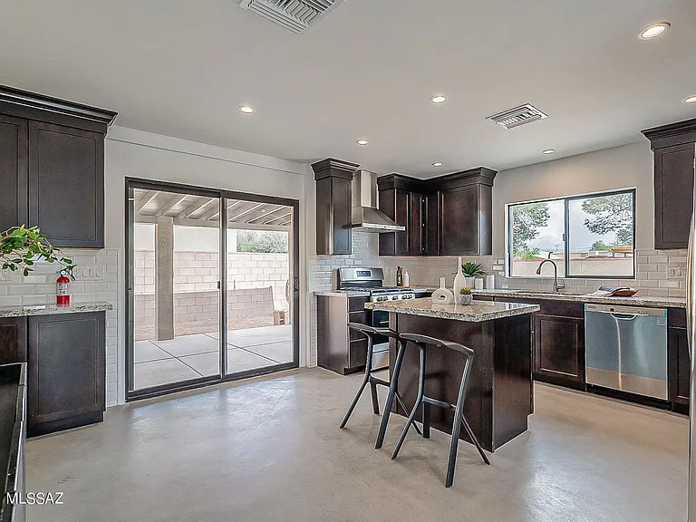 2225 E Fort Lowell Rd — Photo 25