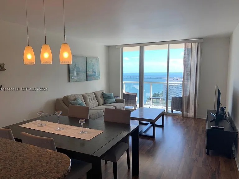 1155 Brickell Bay Dr #2207 — Photo 7