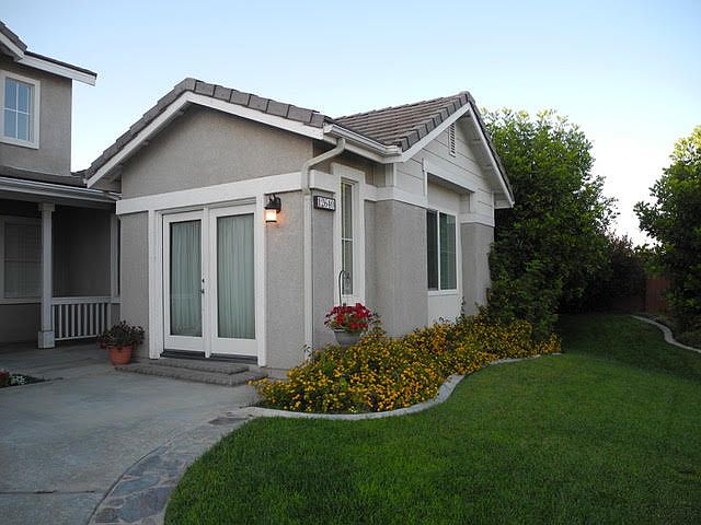 2nd image of 12640 Orangeblossom Ln