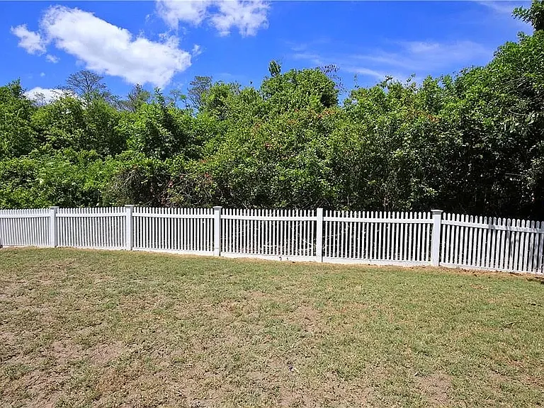 10463 Laxton St — Photo 32