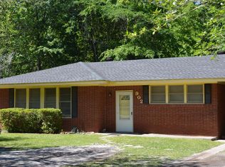 902 Ridgewood Dr, Valdosta, GA 31601