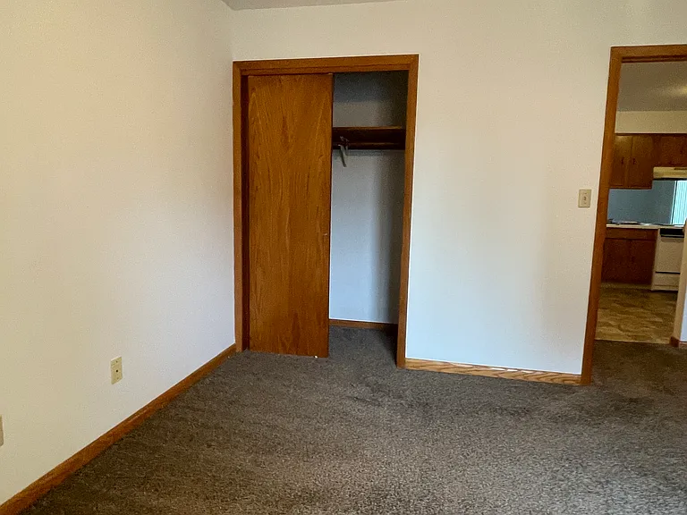 205 W Walworth St #5 — Photo 8