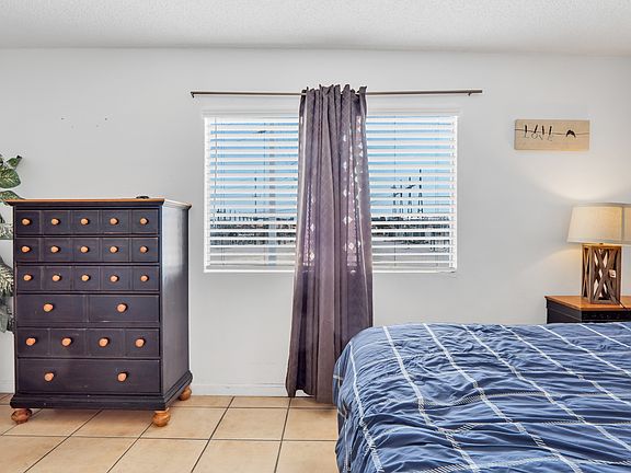 5th image of 4140 Solteros St #4
